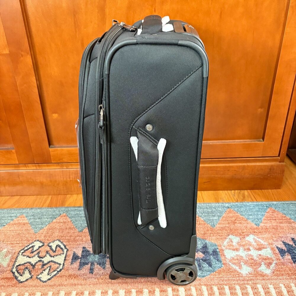 Travelpro PilotAir Elite 22 In. Expandable Luggage Black Rollaboard Blk NWT - Picture 3 of 7